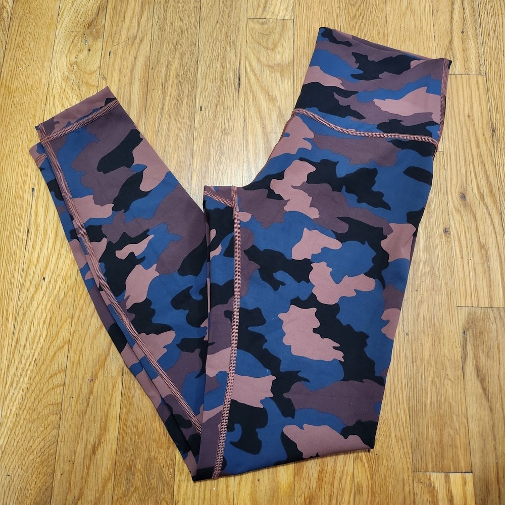 Lululemon HR25 Wunderunder High Rise Tights Full On Extreme Size 6 Smoky Red‎